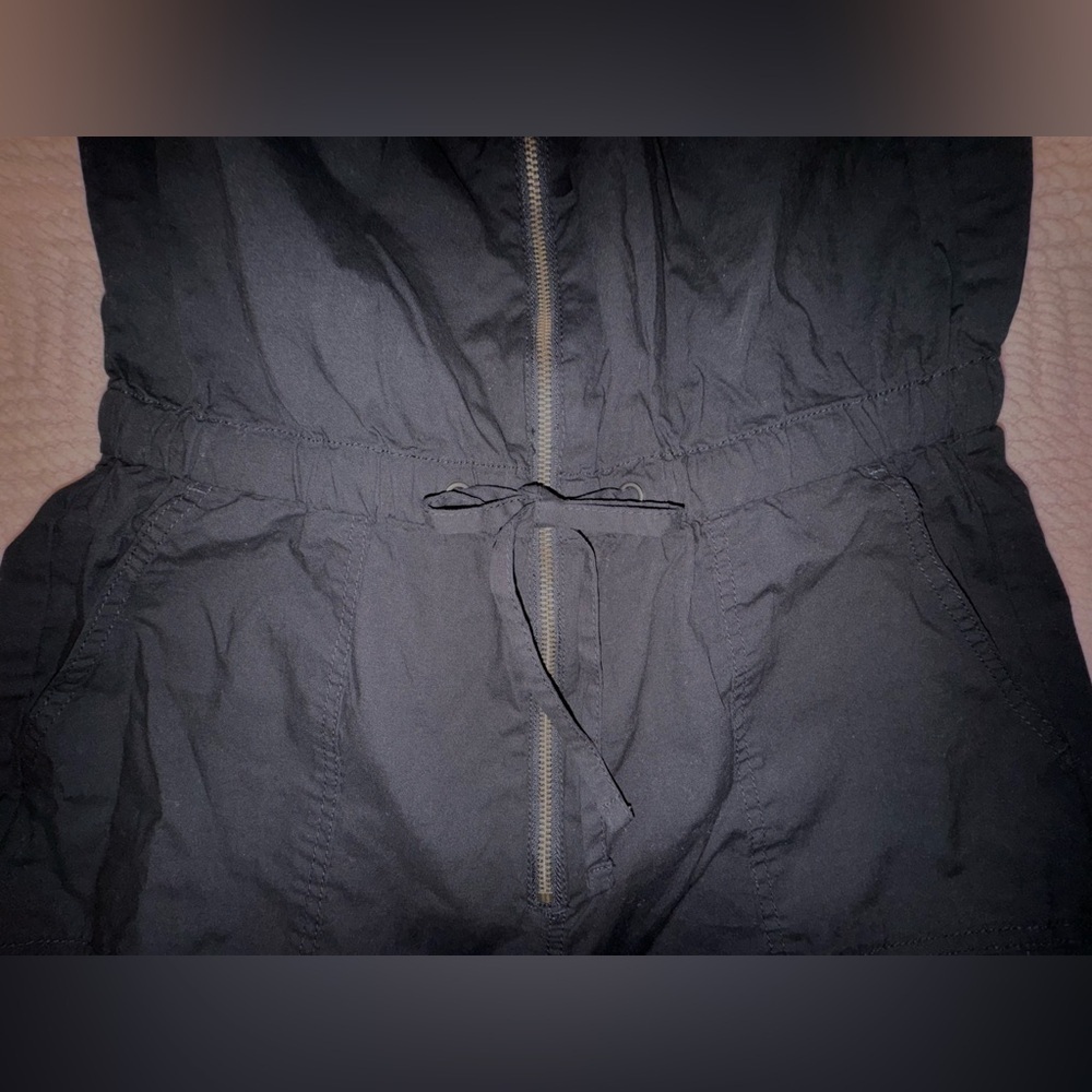 Celebrity Pink Juniors Zip Front Jumpsuit with front Tie, Size L Black - Picture 7 of 14